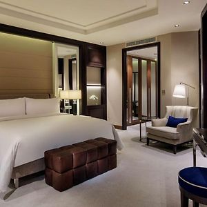 Suite met Rolstoeltoegankelijkheid met een King Size Bed